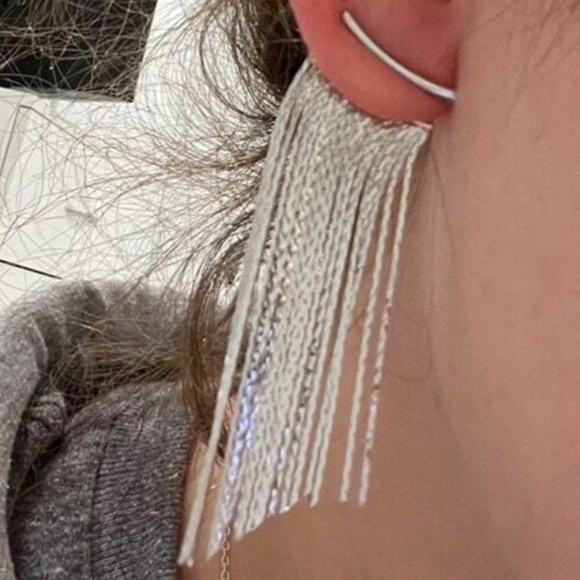 Minimalist Fringe Long Earrings - Picture 2 of 10